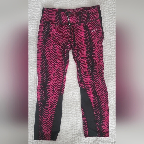 Nike Epic Lux Running Crop Tights Size M - Picture 1 of 5